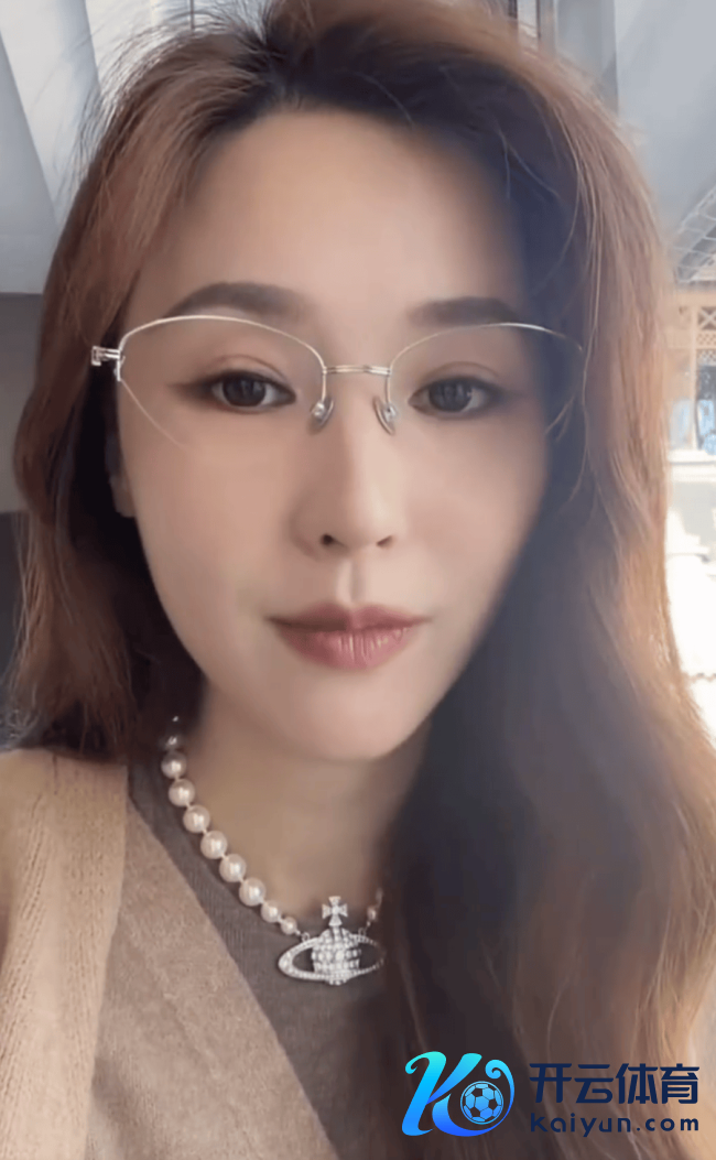 吴佳尼自曝与马景涛离异原因:两个东谈主不同频了